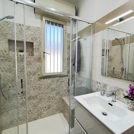Red House Near The Sandy Beach, Parking & Wi-fi * Avola